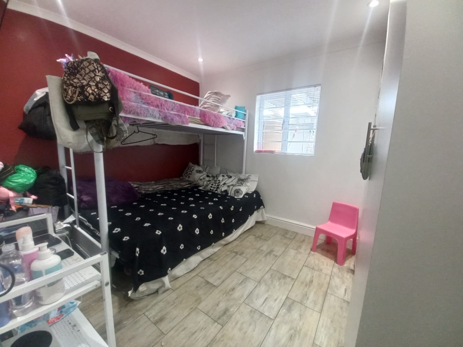 3 Bedroom Property for Sale in Portlands Western Cape